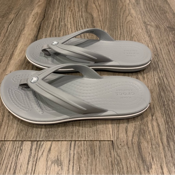 Crocs Grey Flip Flops Children’s J 2 Unisex water shoes sandals Summer - Picture 3 of 8